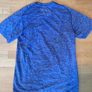 Lulu lemon vent tech shirt